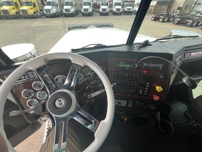 2016 Western Star 4900EX-13