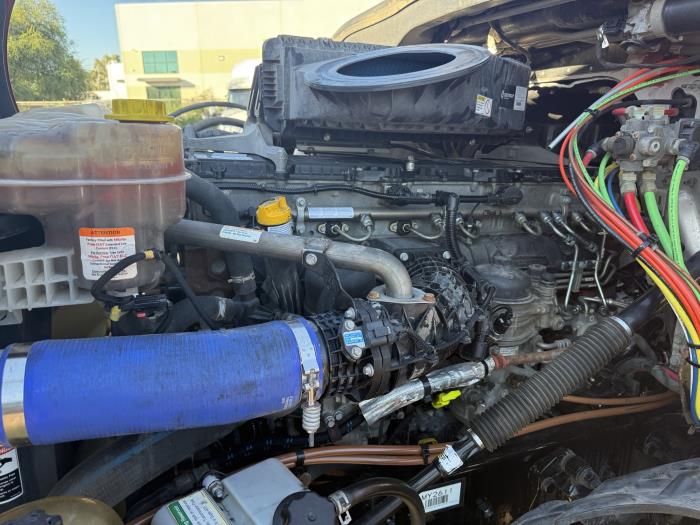 2022 Freightliner Cascadia-9