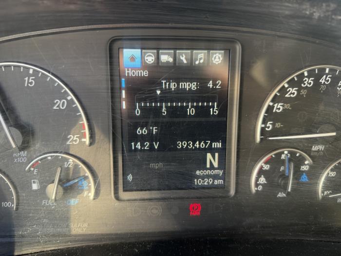 2022 Freightliner Cascadia-14