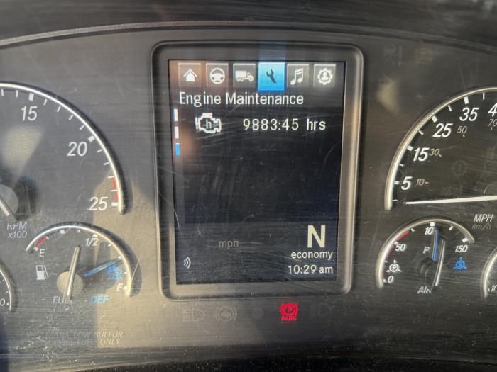 2022 Freightliner Cascadia-15