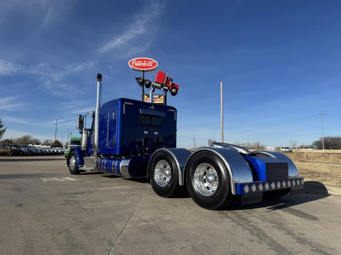 2026 Peterbilt 589-3