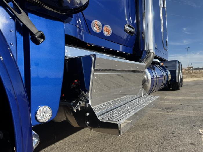 2026 Peterbilt 589-15