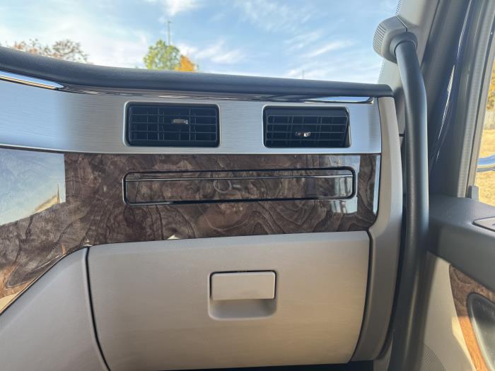 2026 Peterbilt 589-31