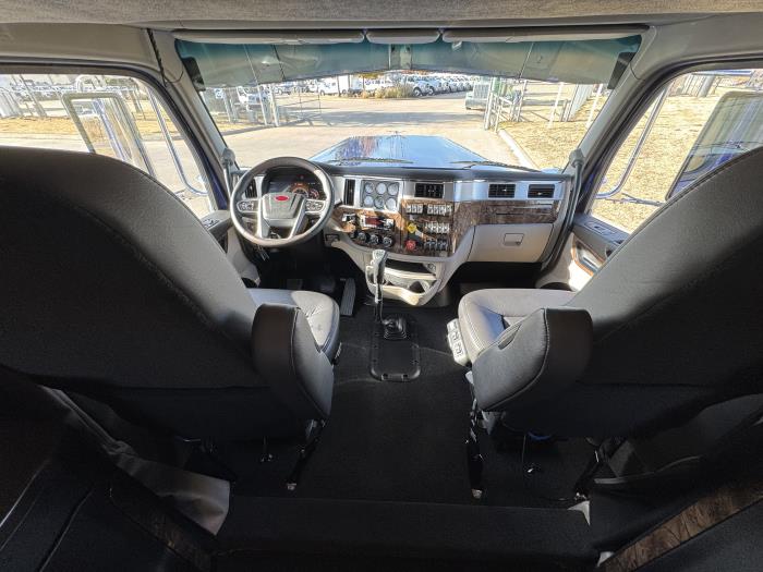 2026 Peterbilt 589-34