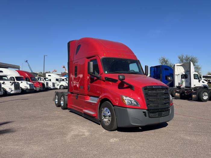 2022 Freightliner Cascadia-2