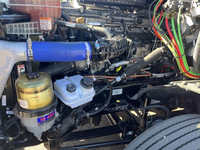 2022 Freightliner Cascadia-4