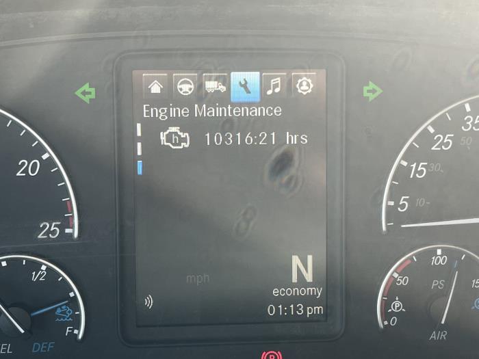 2022 Freightliner Cascadia-11