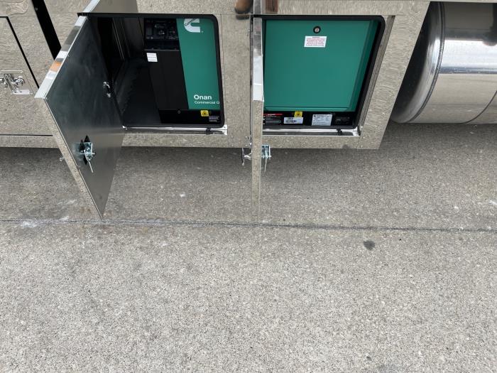 2026 Peterbilt 579-3