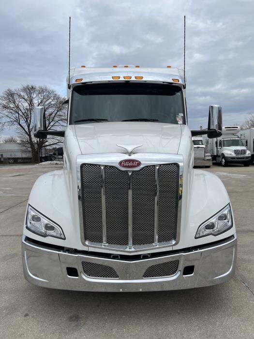 2026 Peterbilt 579-8
