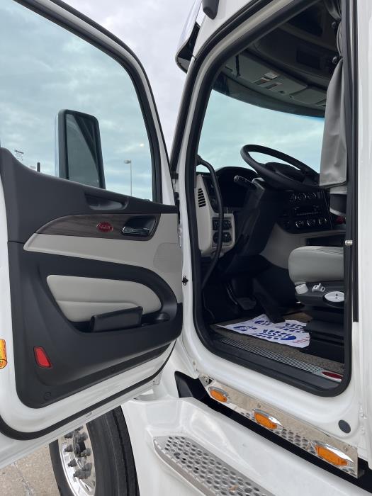 2026 Peterbilt 579-11