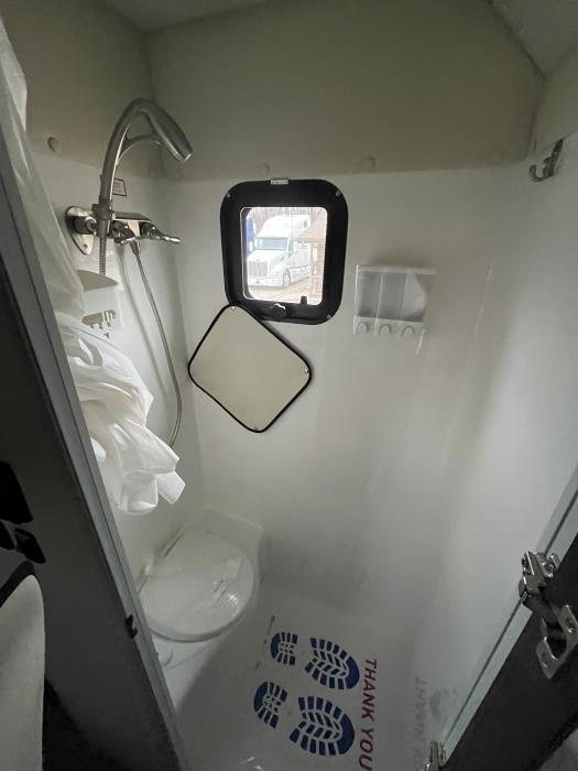 2026 Peterbilt 579-21