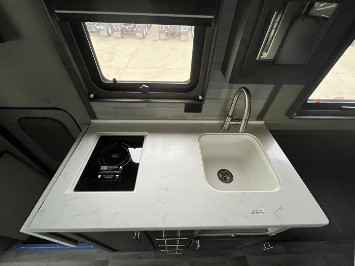 2026 Peterbilt 579-24