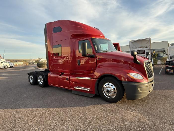 2022 International LT625-7