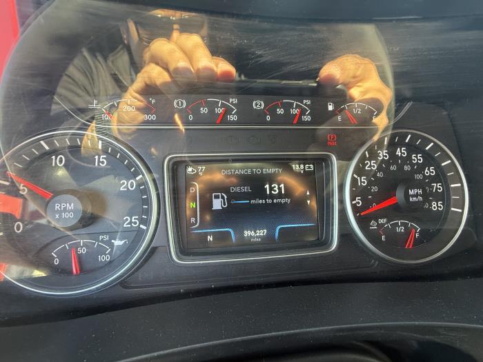 2022 International LT625-11