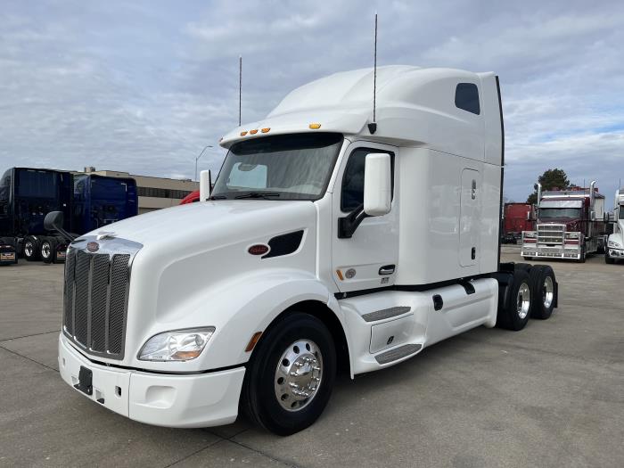 2022 Peterbilt 579-1