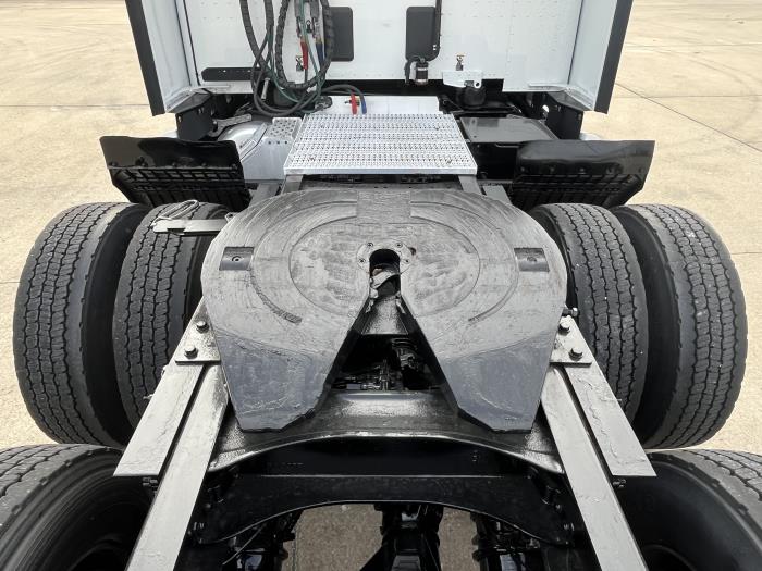 2022 Peterbilt 579-6