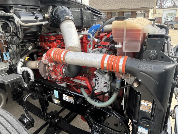 2022 Peterbilt 579-10