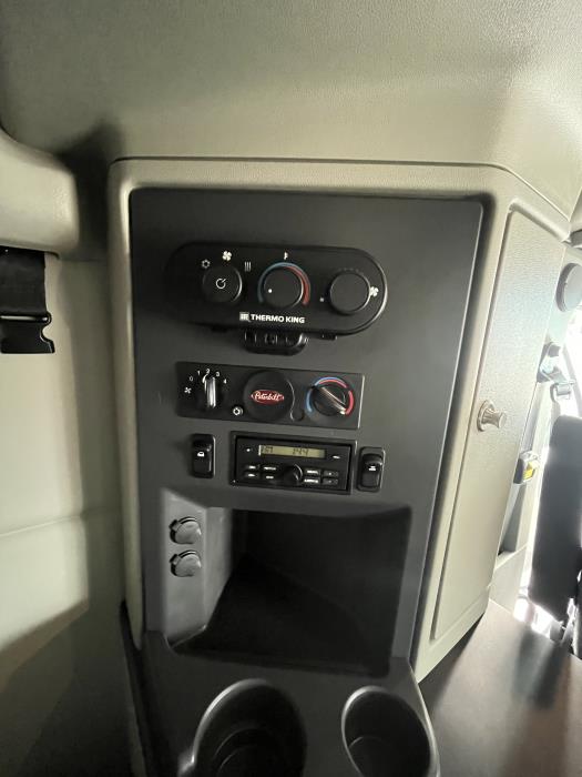 2022 Peterbilt 579-18