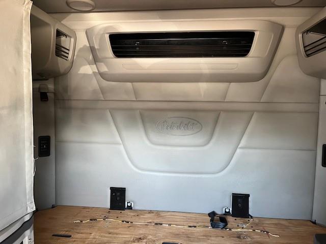 2022 Peterbilt 579-22