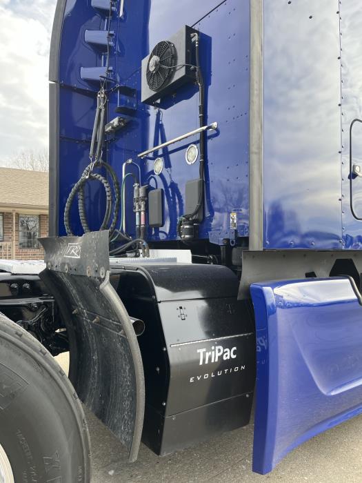 2022 Peterbilt 579-7