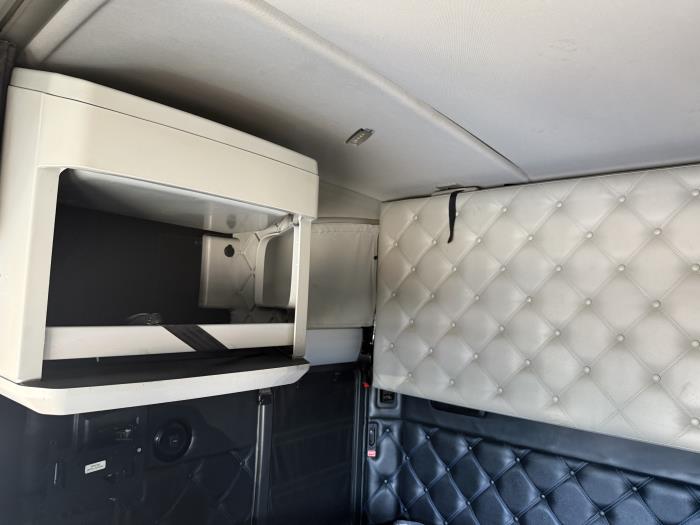 2022 Kenworth W990-4