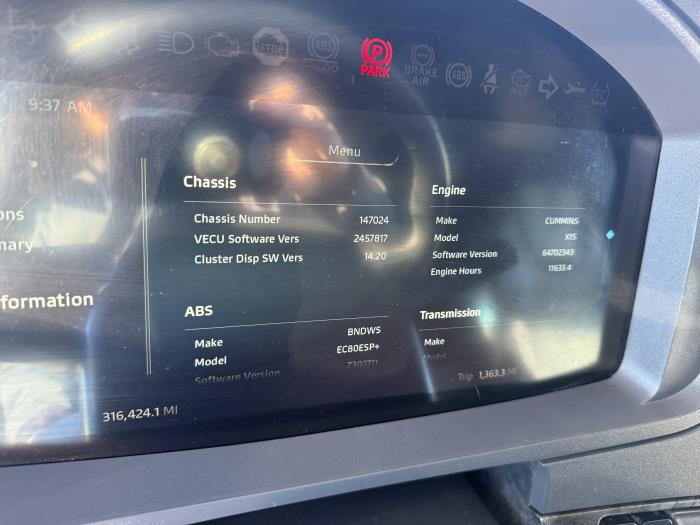 2022 Kenworth W990-16