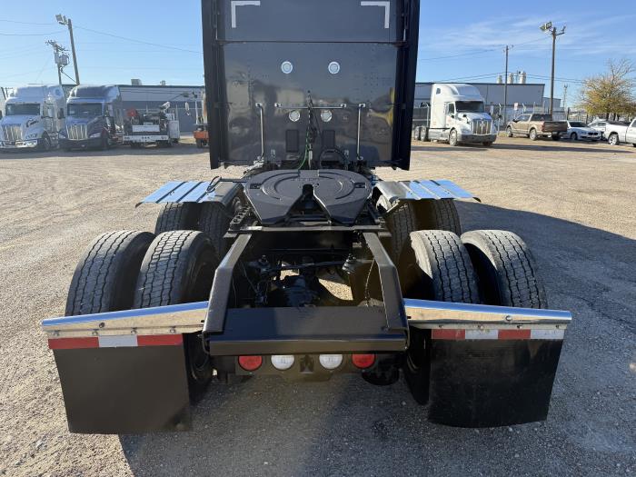 2022 Kenworth W990-38