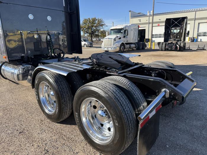 2022 Kenworth W990-40