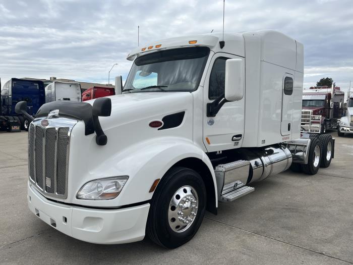 2022 Peterbilt 579-1
