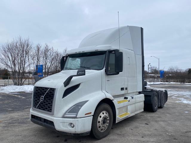 2023 Volvo VNR64T400-1