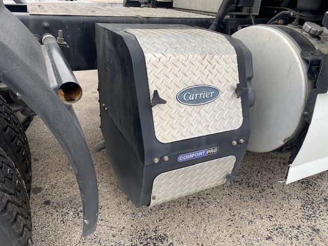 2023 Volvo VNR64T400-9