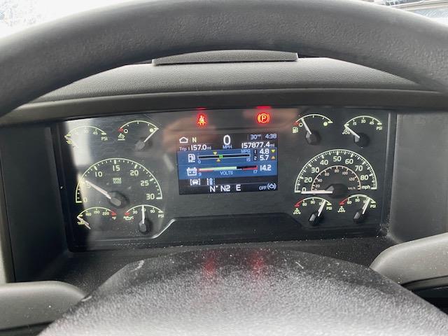 2023 Volvo VNR64T400-18