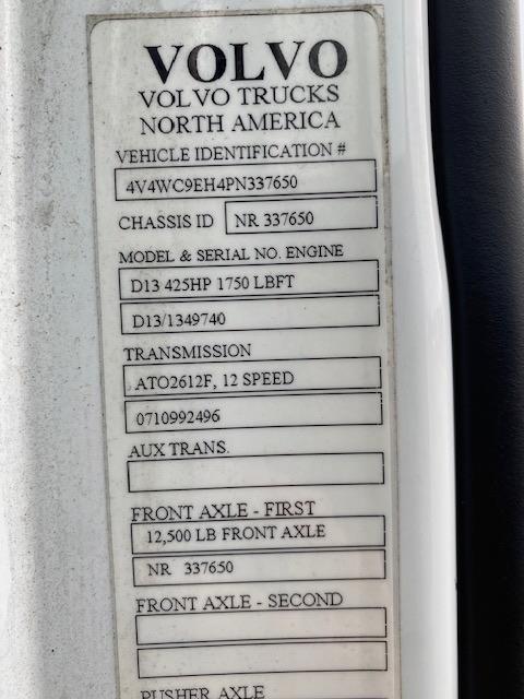 2023 Volvo VNR64T400-29