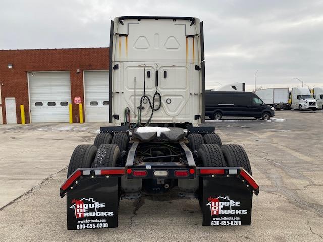 2020 Freightliner Cascadia-4