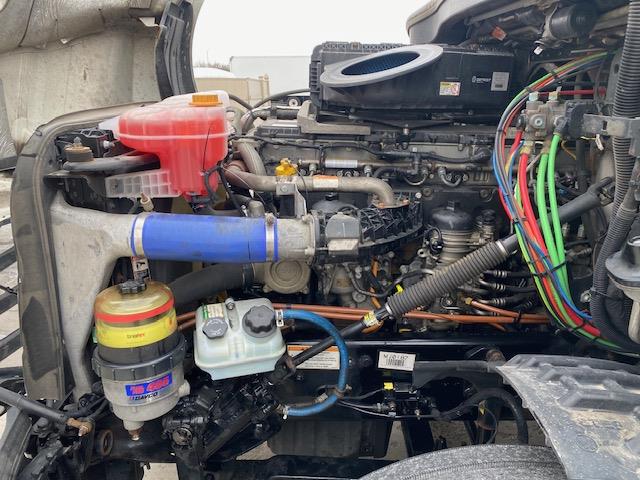 2020 Freightliner Cascadia-9