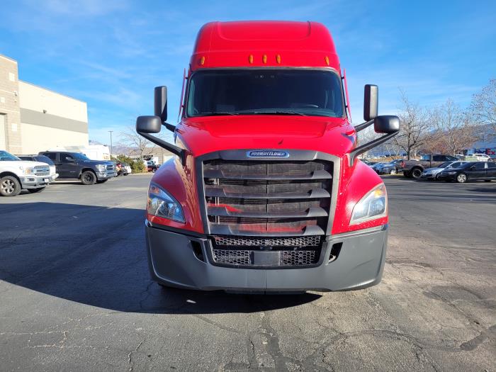 2022 Freightliner Cascadia-2