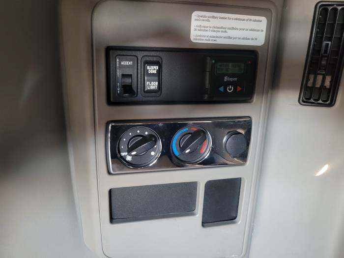 2022 International LT625-25