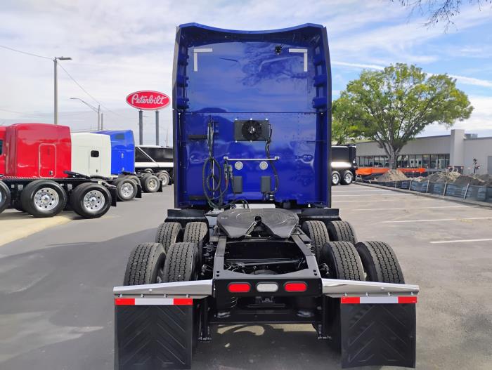 2022 Peterbilt 579-5