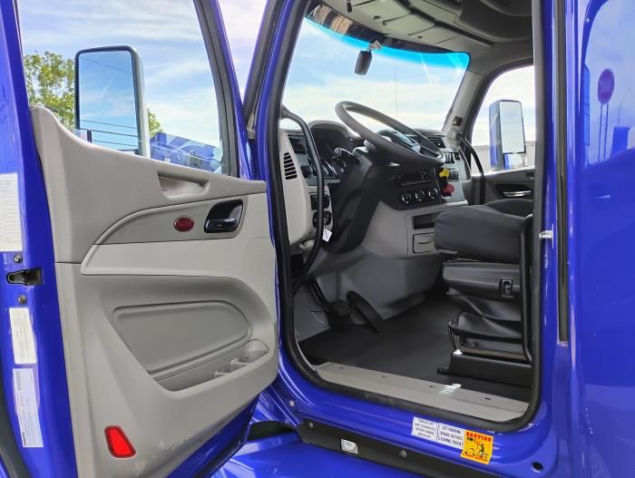 2022 Peterbilt 579-15