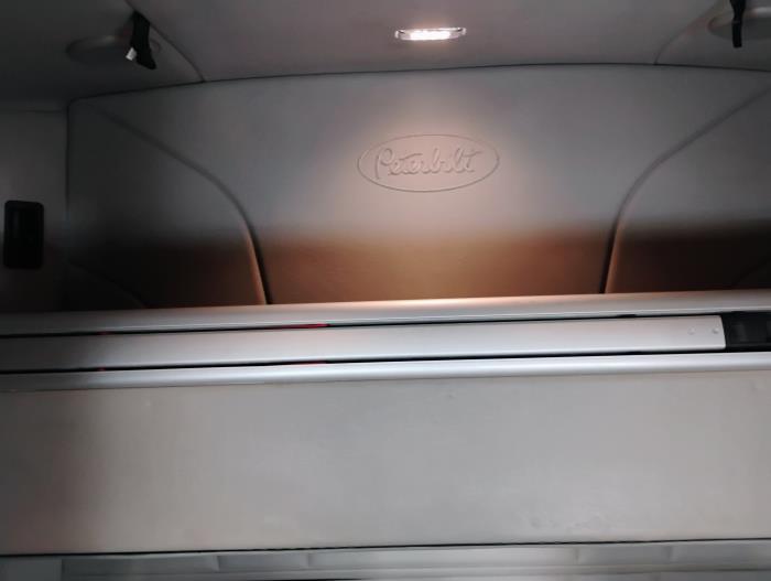 2022 Peterbilt 579-25