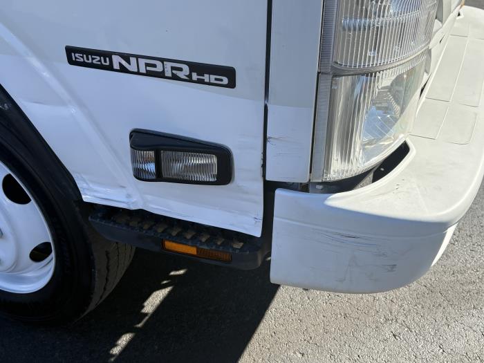 2021 Isuzu NPR-HD-5