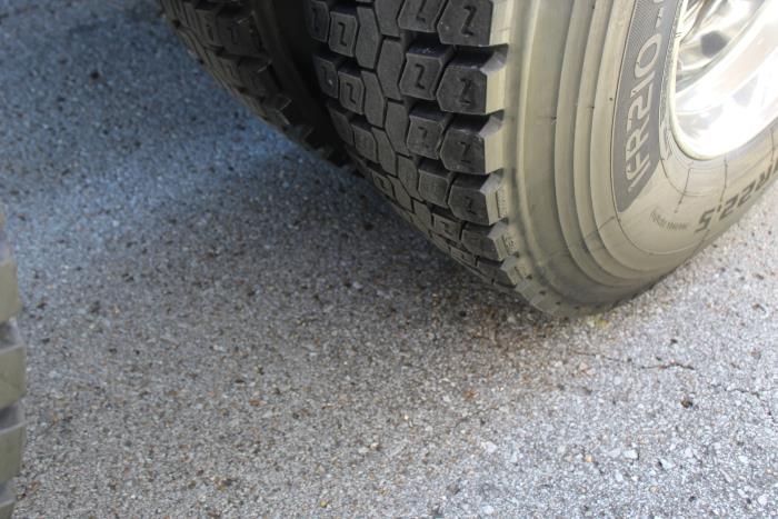 2023 Kenworth T880-5