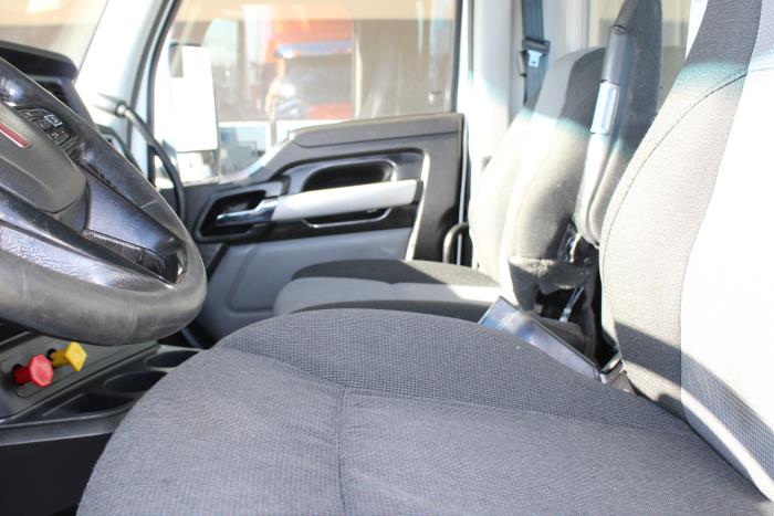 2023 Kenworth T880-11