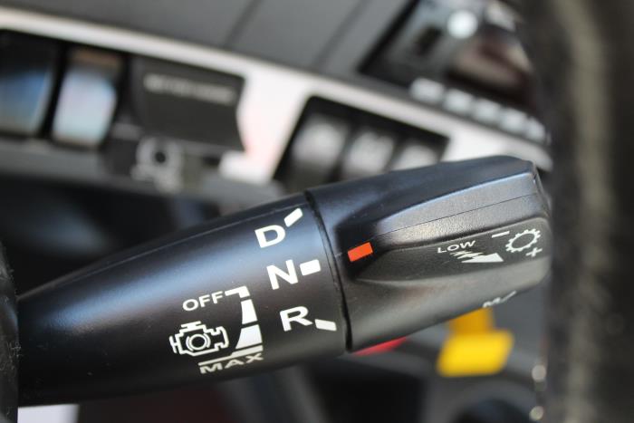 2023 Kenworth T880-15