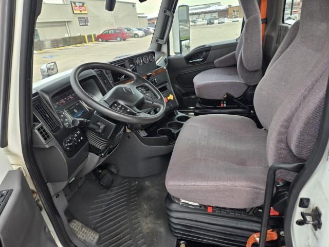 2022 International LT625-7