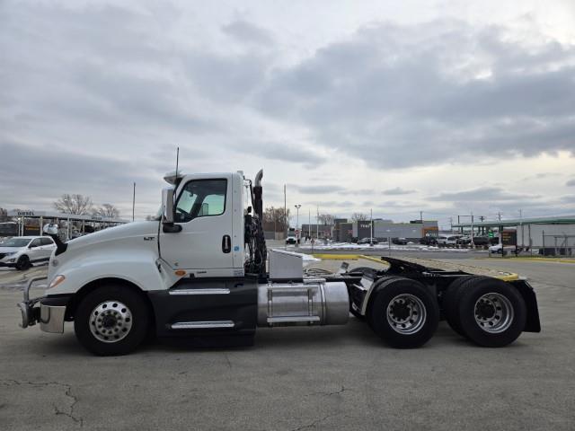 2022 International LT625-6