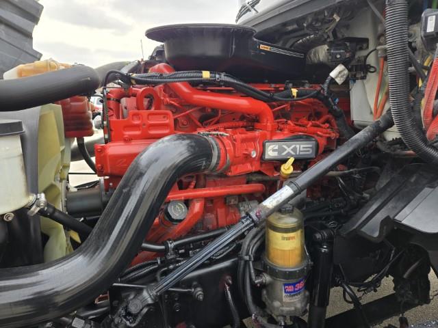 2022 International LT625-21