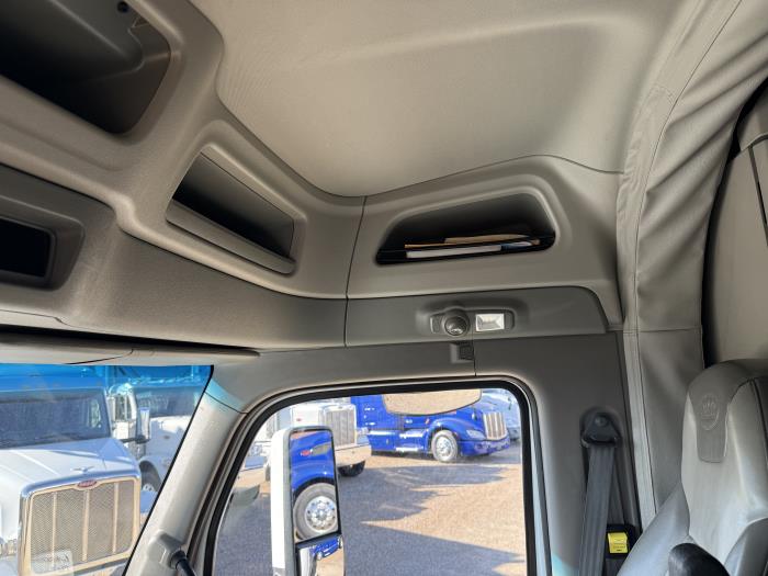 2020 Peterbilt 579-15