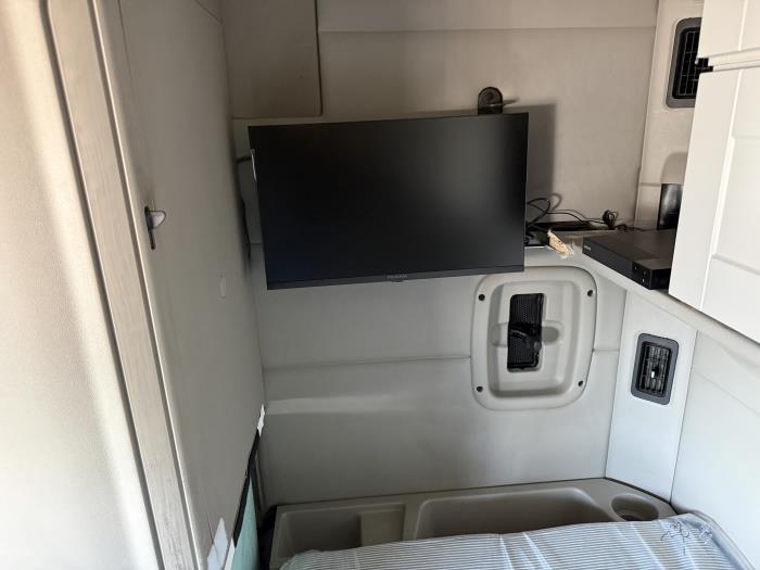 2020 Peterbilt 579-22