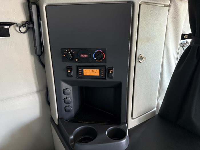 2020 Peterbilt 579-29